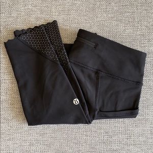 Lululemon - Tight Stuff Tights 25” Size 6